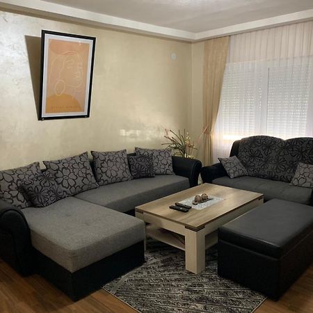 Anja Apartman Bosanski Samac Exterior foto