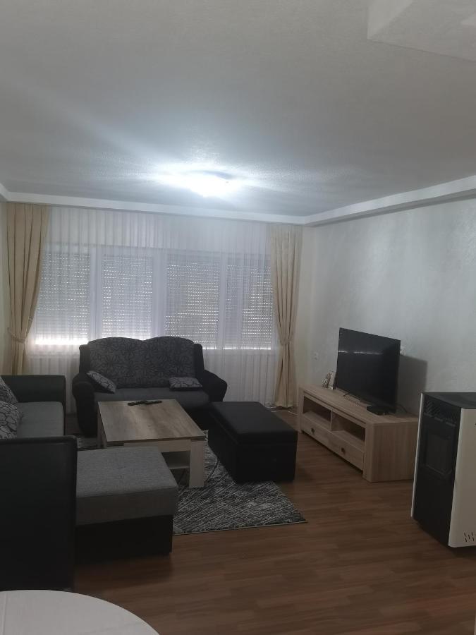 Anja Apartman Bosanski Samac Exterior foto