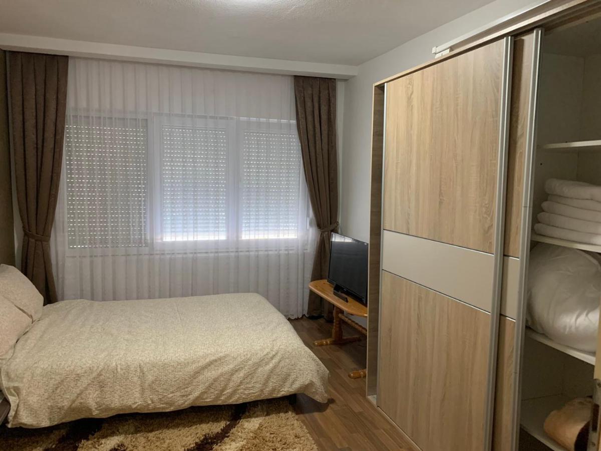 Anja Apartman Bosanski Samac Exterior foto
